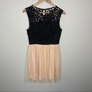 Forever 21 | Lace‎ & Tule Dress